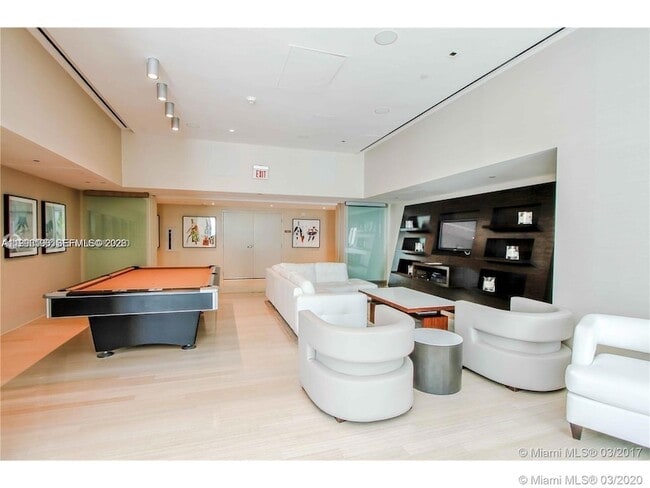 Building Photo - 3535 S Ocean Dr