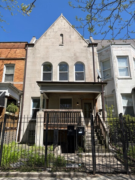 Primary Photo - 4217 S Prairie Ave