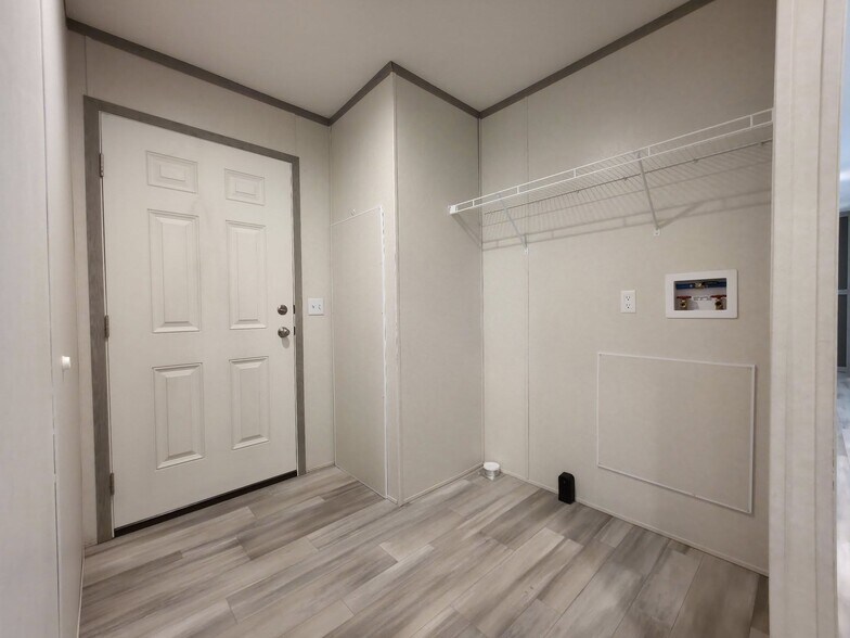 Building Photo - 1308 W Arlington Ave