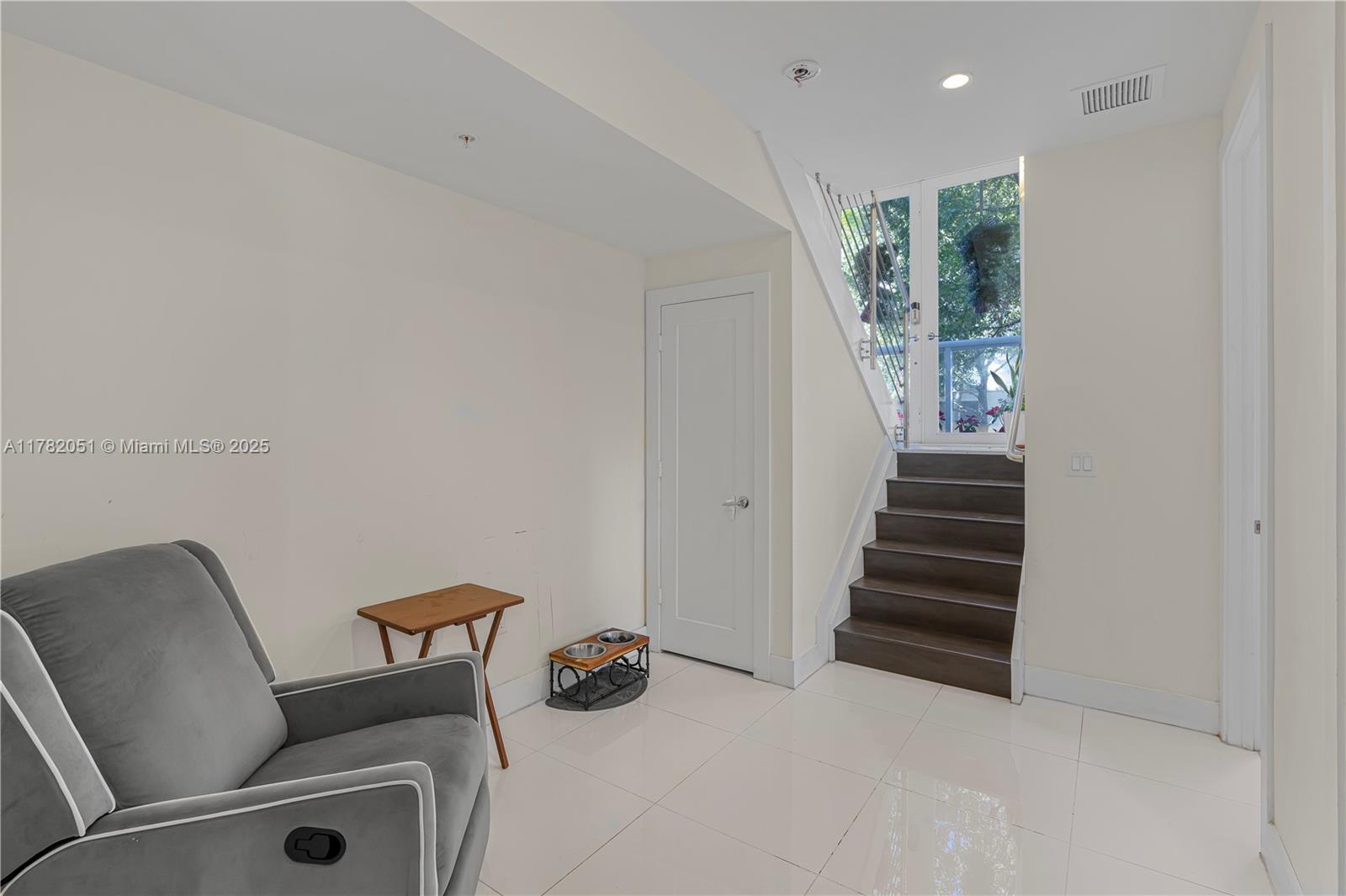 Building Photo - 6671 NW 105th Pl