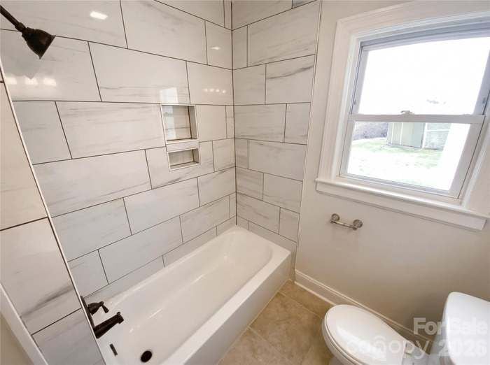 Building Photo - 2308 Grimes St