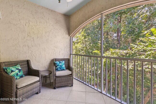 Building Photo - 160 Veracruz Dr