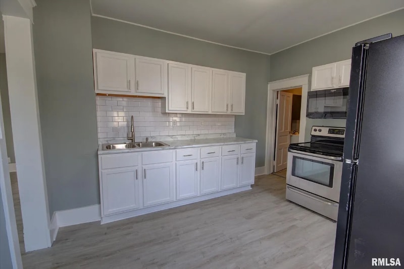 Building Photo - 2312 W 1st St