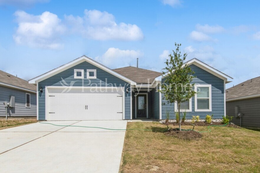 Primary Photo - 905 Resting Elk St