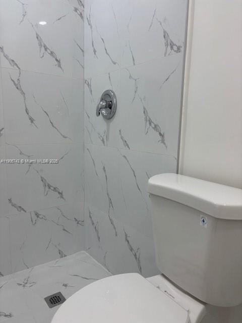 Building Photo - 10592 Royal Palm Blvd