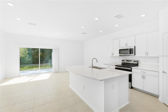 Building Photo - 15156 Cuzcorro Ct