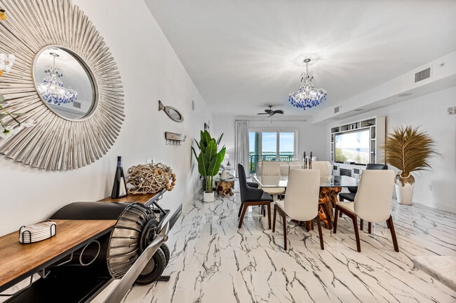 Building Photo - 605 Kemp St