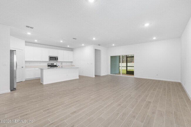 Building Photo - 122 Wrensong Pl