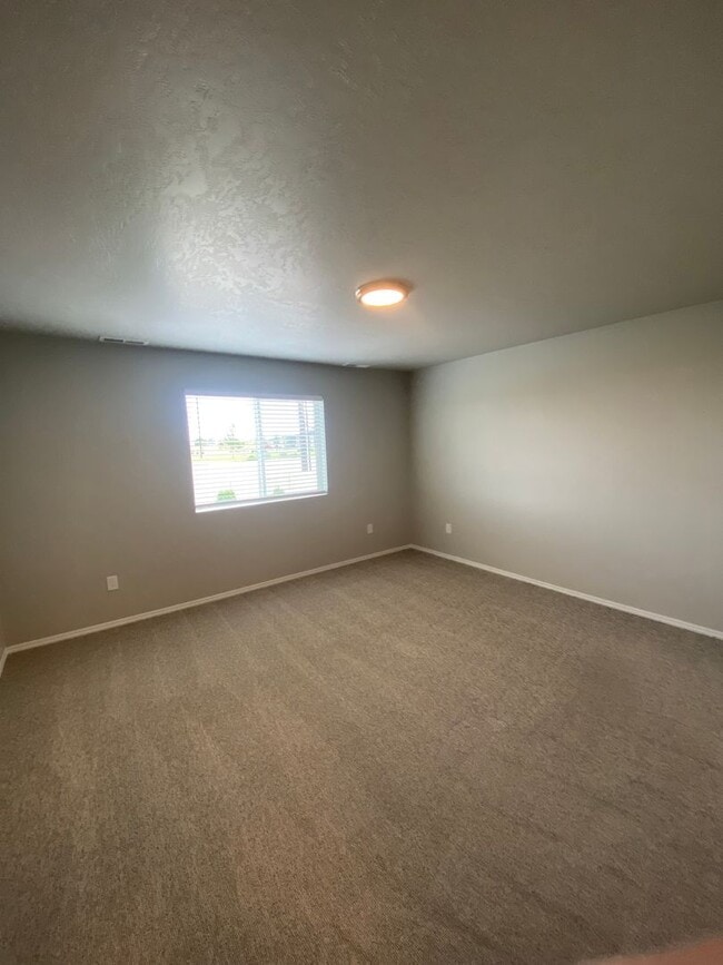 Building Photo - 5214 Clearfield Ct