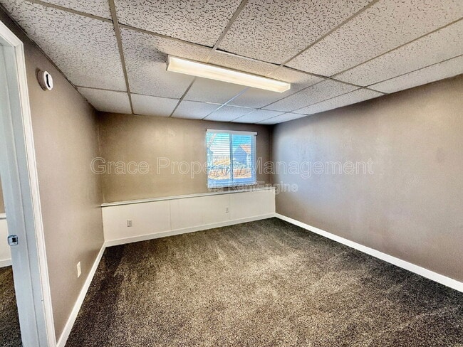 Building Photo - 4463 E 122nd Ct