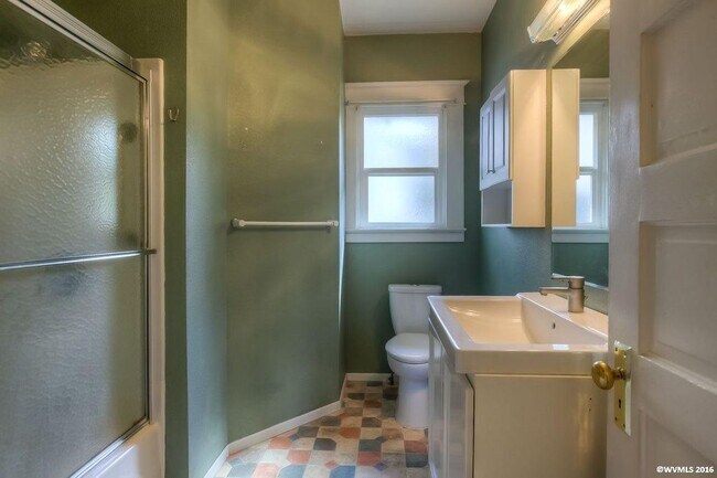 Building Photo - 342 NW 29th St