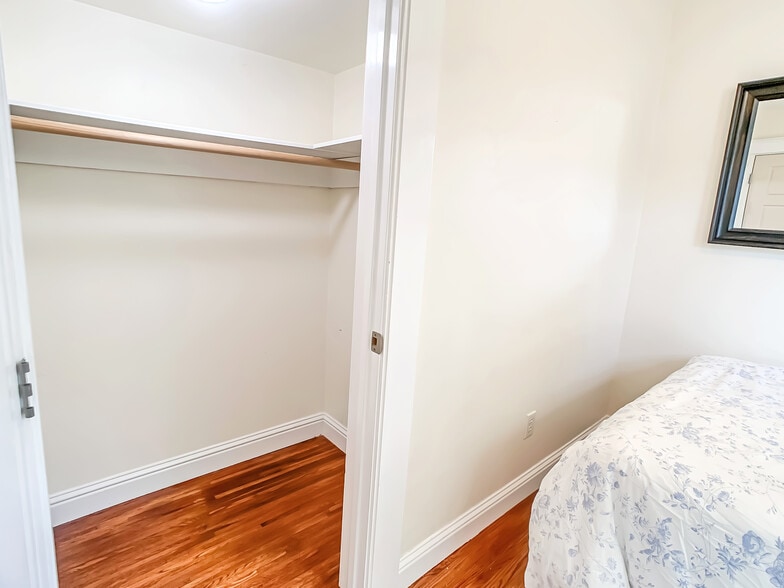Closet - 2410 Russell St
