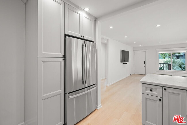 Building Photo - 619 Westmount Dr