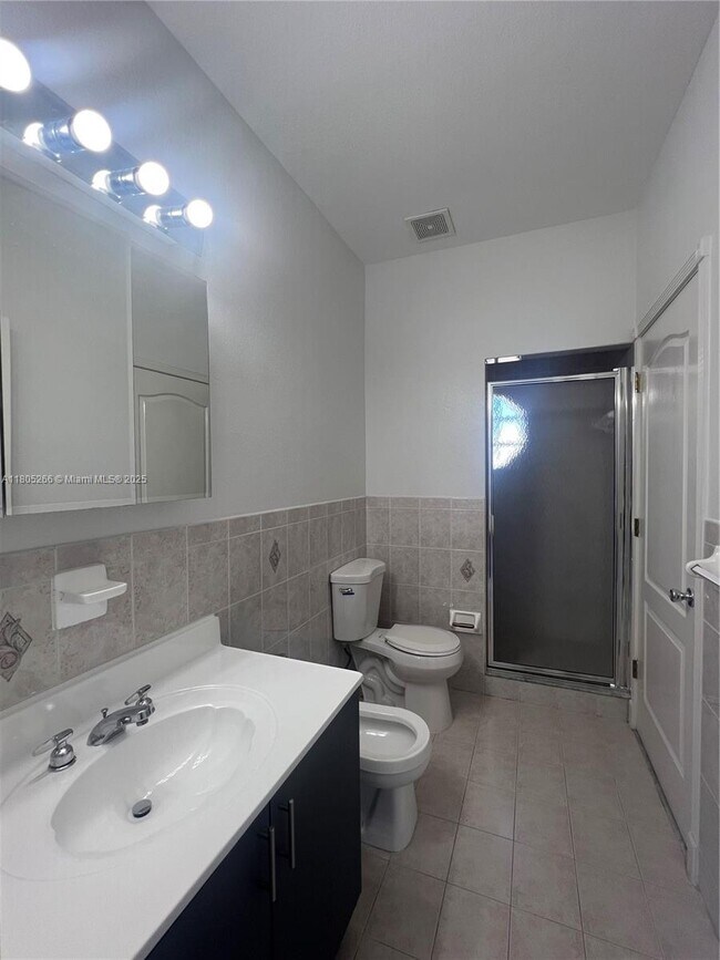 Building Photo - 2682 SW 139th Pl