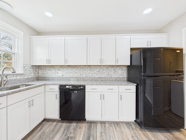 Building Photo - 2222 Brightmoor Ct