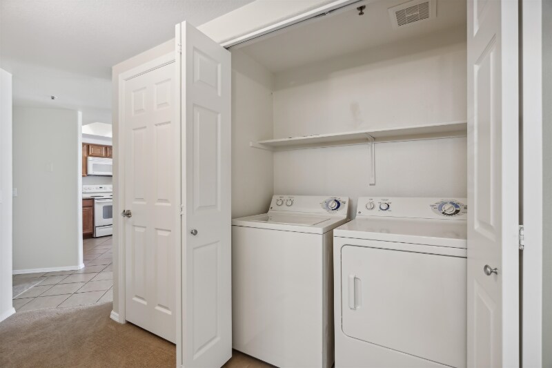 Building Photo - 4925 E Desert Cove Ave