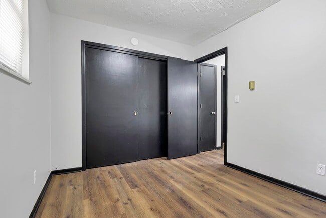 Building Photo - 1442 Tiki Ln