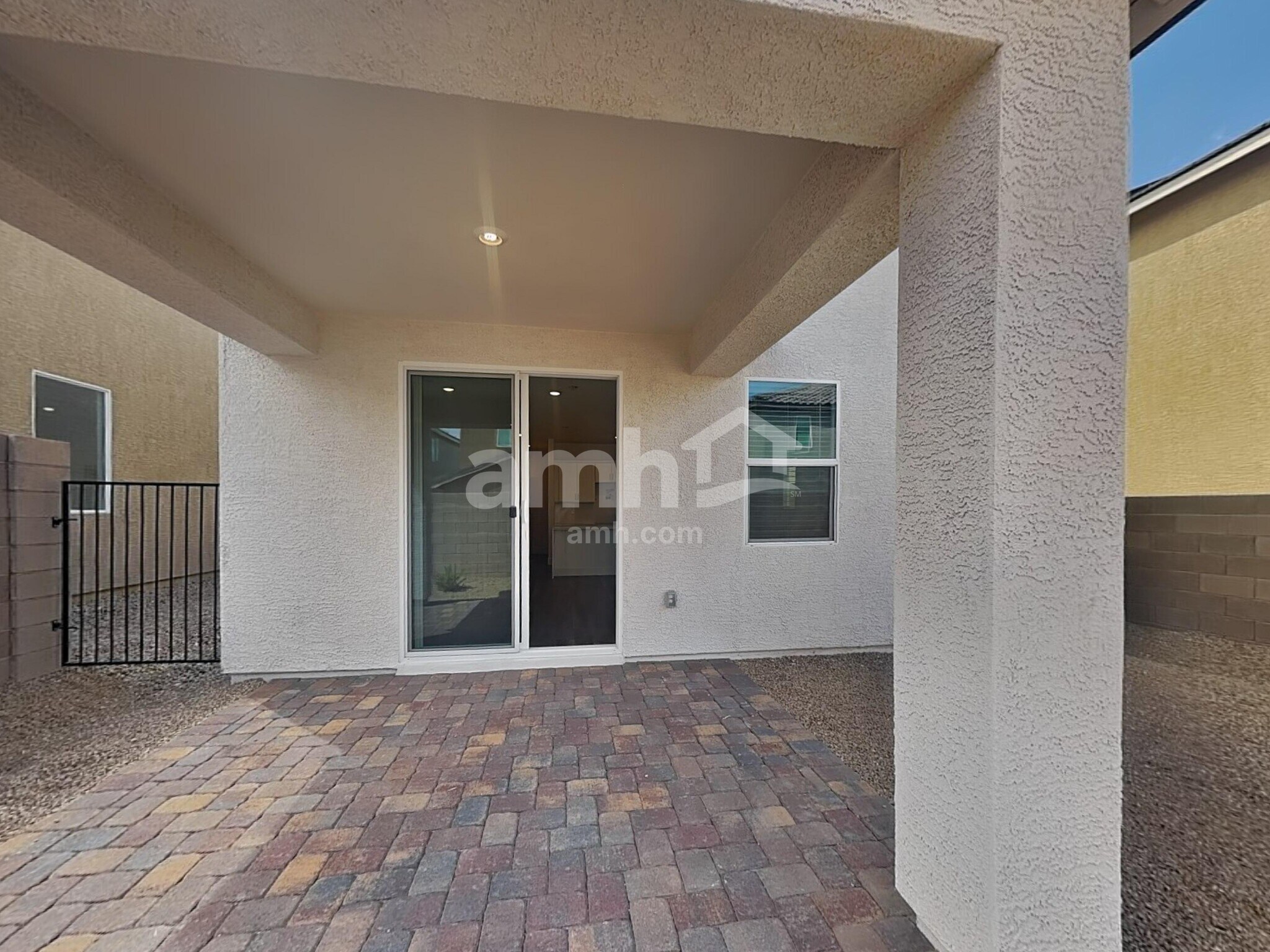 Building Photo - 5872 Vaes Dothrak St