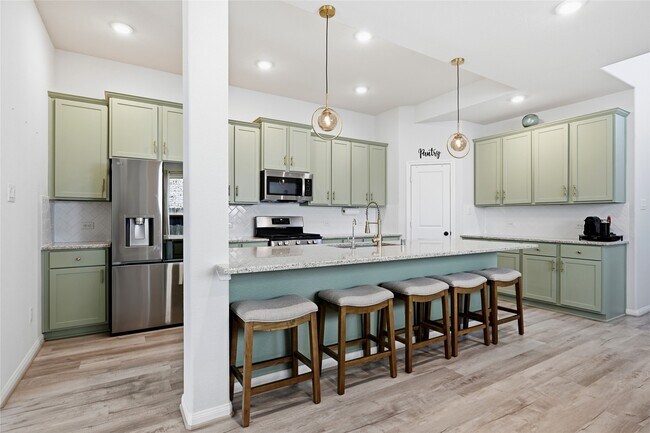 Building Photo - 31327 Sellers Terrace Dr