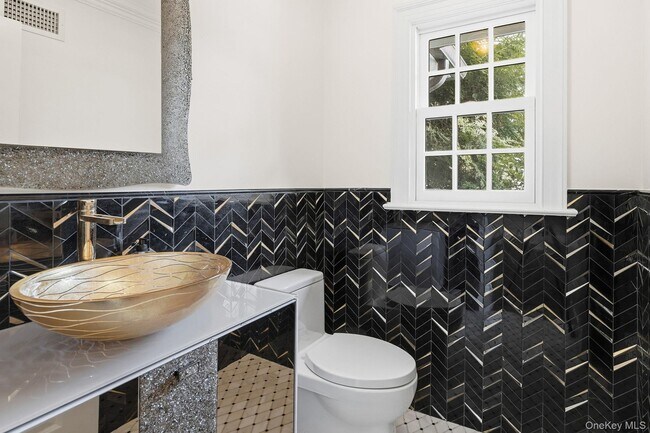 Building Photo - 59 Park Rd