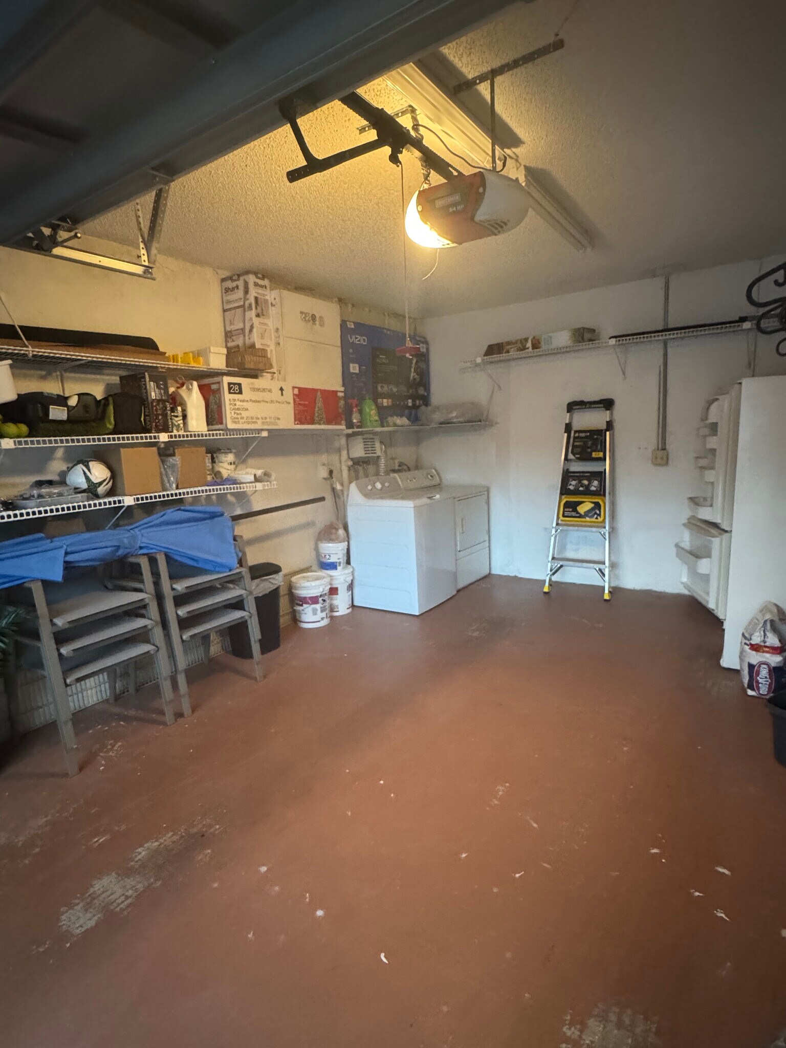 Building Photo - 5482 Lakewood Cir S