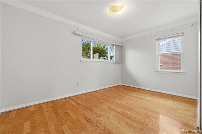 Building Photo - 1198 E Hudson Ave