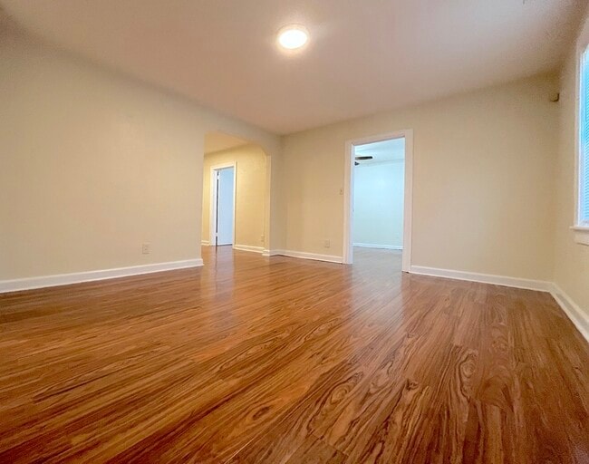 Building Photo - Charming 3-Bedroom Home for Rent