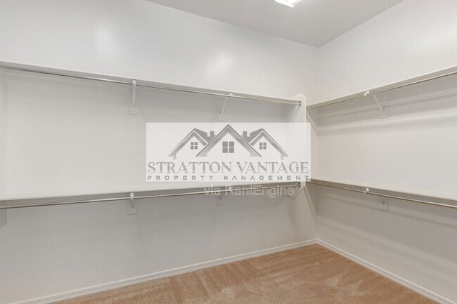 Building Photo - 7150 W Heritage Way