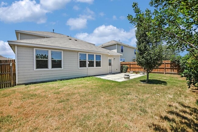 Building Photo - 11732 Saddle Rock Dr