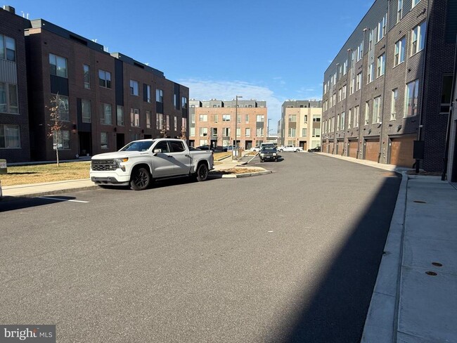 Building Photo - 3119 Pierview Ln