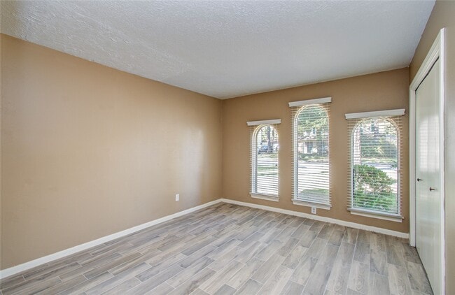 Building Photo - 4903 Charade Dr