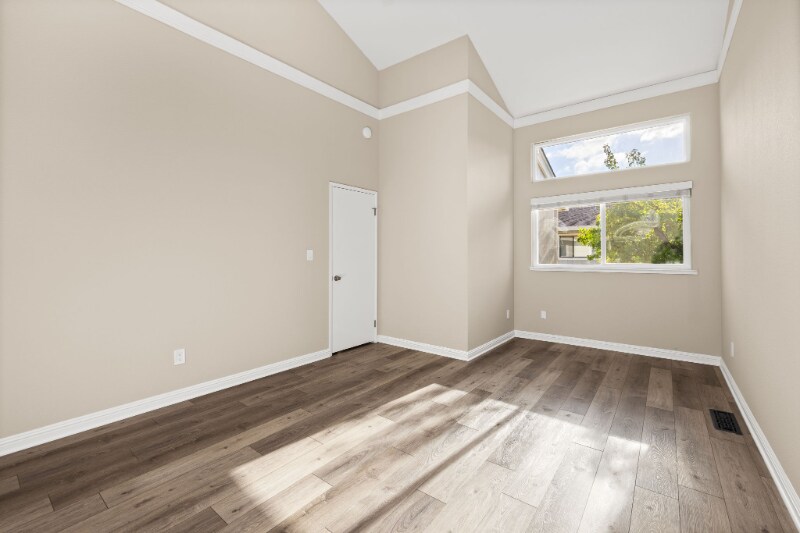 Building Photo - 135 Southwind Dr