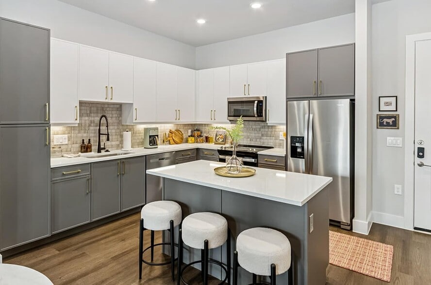 Primary Photo - The Waylon Apartments & Townhomes