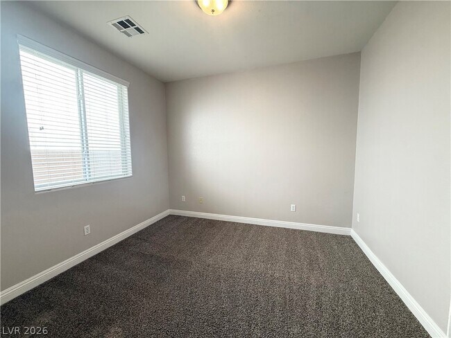 Building Photo - 6982 Majestic Palm Dr