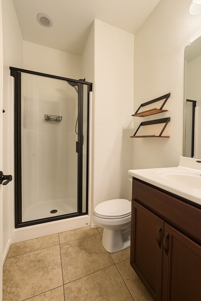 Building Photo - 910 S 199th Ln