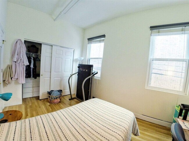 Building Photo - 62 4th St