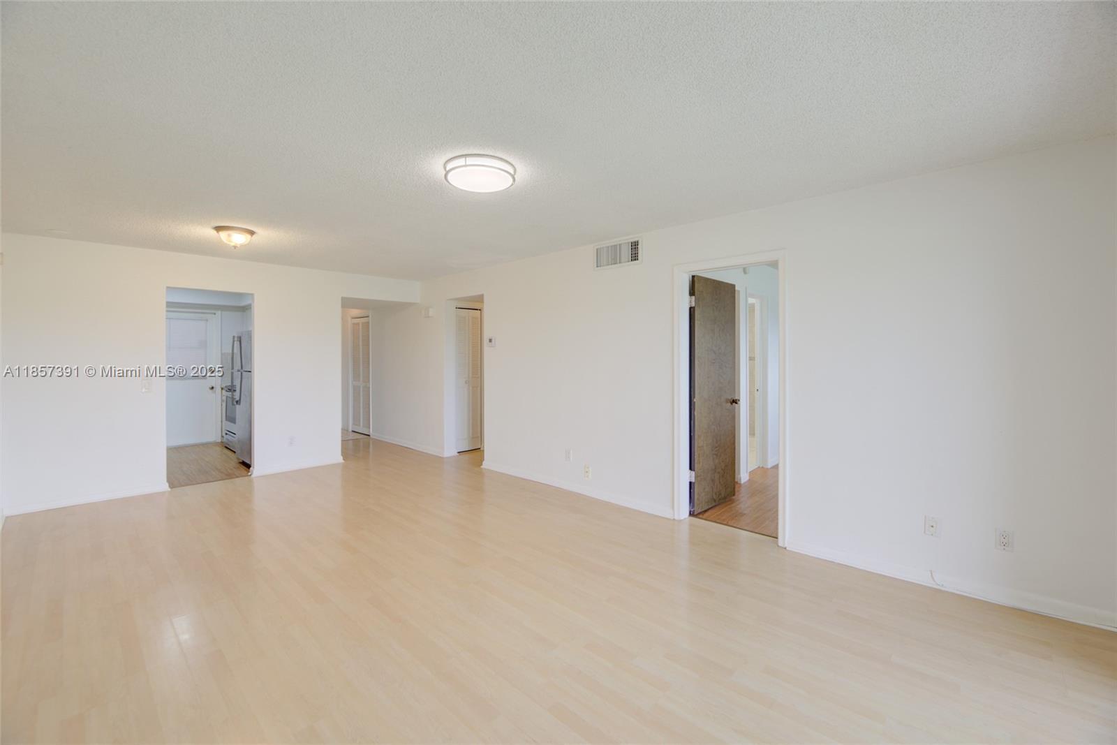 Building Photo - 2471 SW 82nd Ave