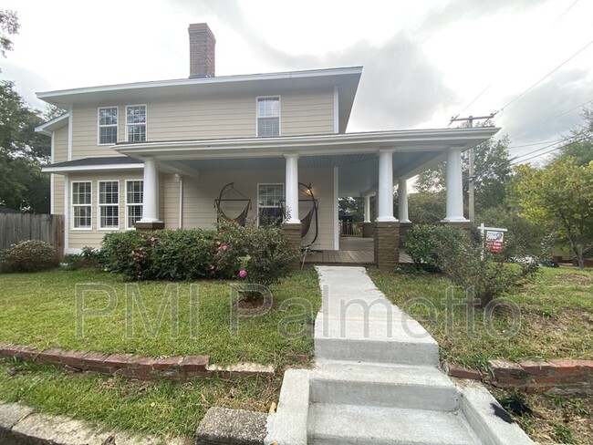 Building Photo - 816 Oak St