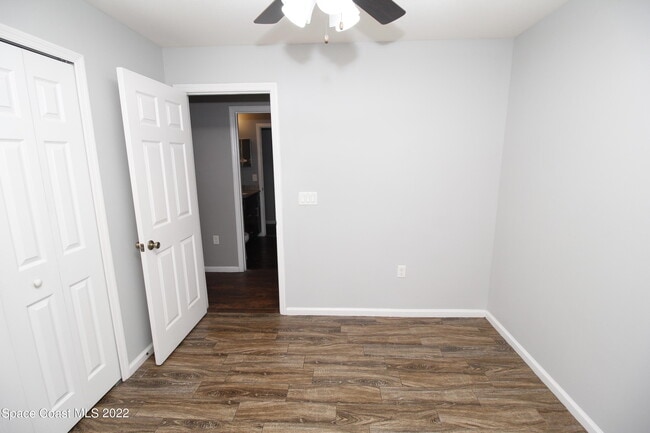 Building Photo - 1265 Luminary Cir