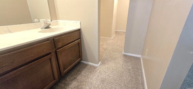Building Photo - 411 Shadow Oaks Dr