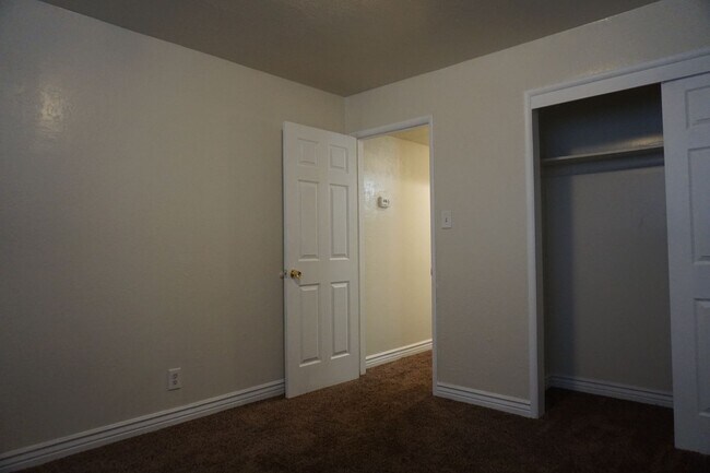 Building Photo - 2564 S 700 E