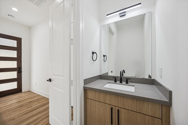 Building Photo - 3719 Lydia St