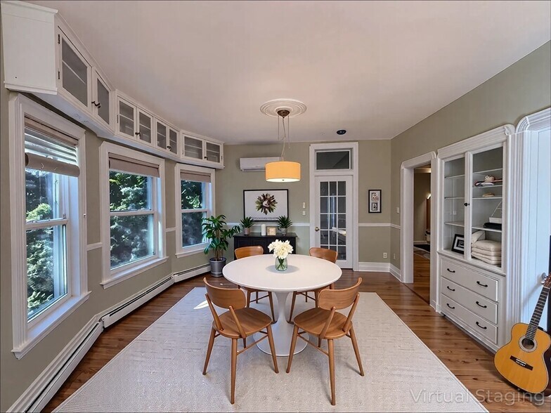 Building Photo - 11 Traymore St