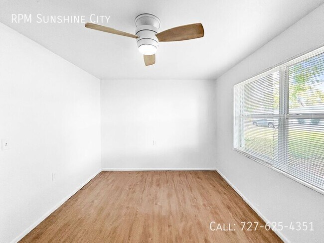 Building Photo - 10464 106th Ave N