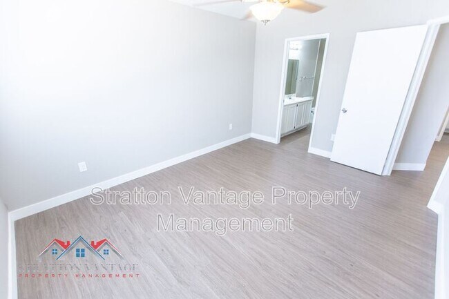 Building Photo - 1915 S 39th St