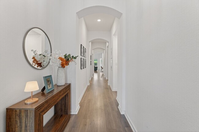 Building Photo - 8145 Overland Grv