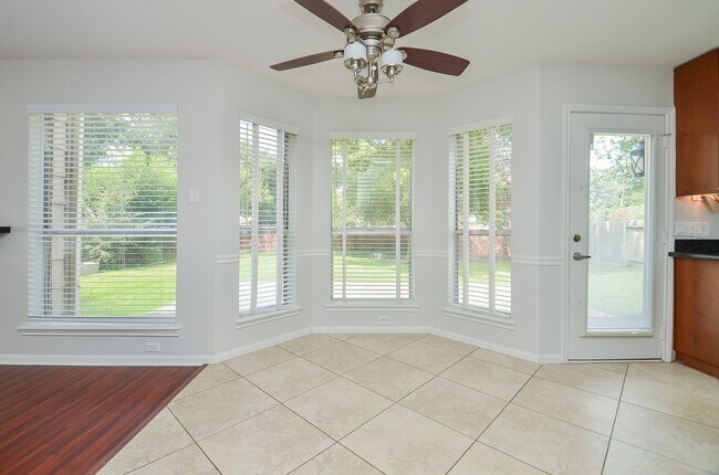 Building Photo - 6310 Oakburl Ln