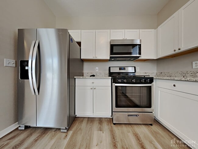 Building Photo - 18315 Brookpark Dr