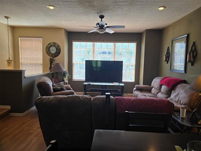 Building Photo - 3005 Bayshore Pointe Dr