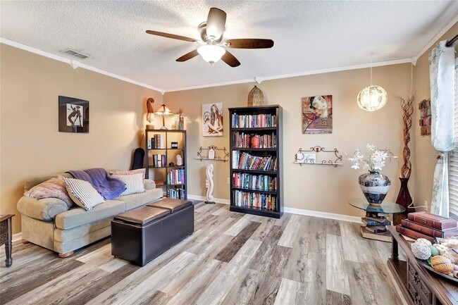 Building Photo - 16012 Lanesboro Ct